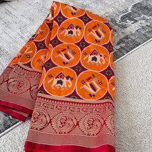 NWOT Vibrant Orange and Red Patterned saree